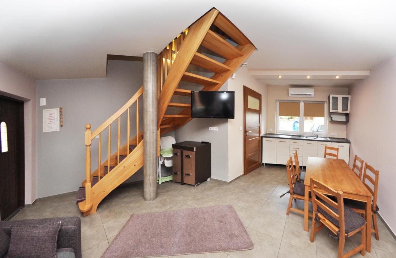 Ferienhaus Holiday Home Domki Raj 야로수아비크 외부 사진