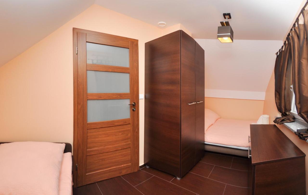 Ferienhaus Holiday Home Domki Raj 야로수아비크 외부 사진
