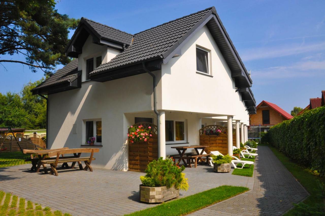 Ferienhaus Holiday Home Domki Raj 야로수아비크 외부 사진