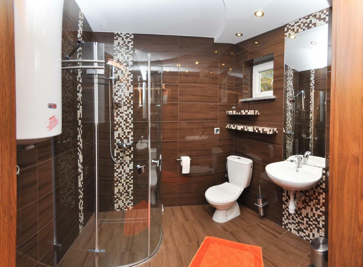 Ferienhaus Holiday Home Domki Raj 야로수아비크 외부 사진