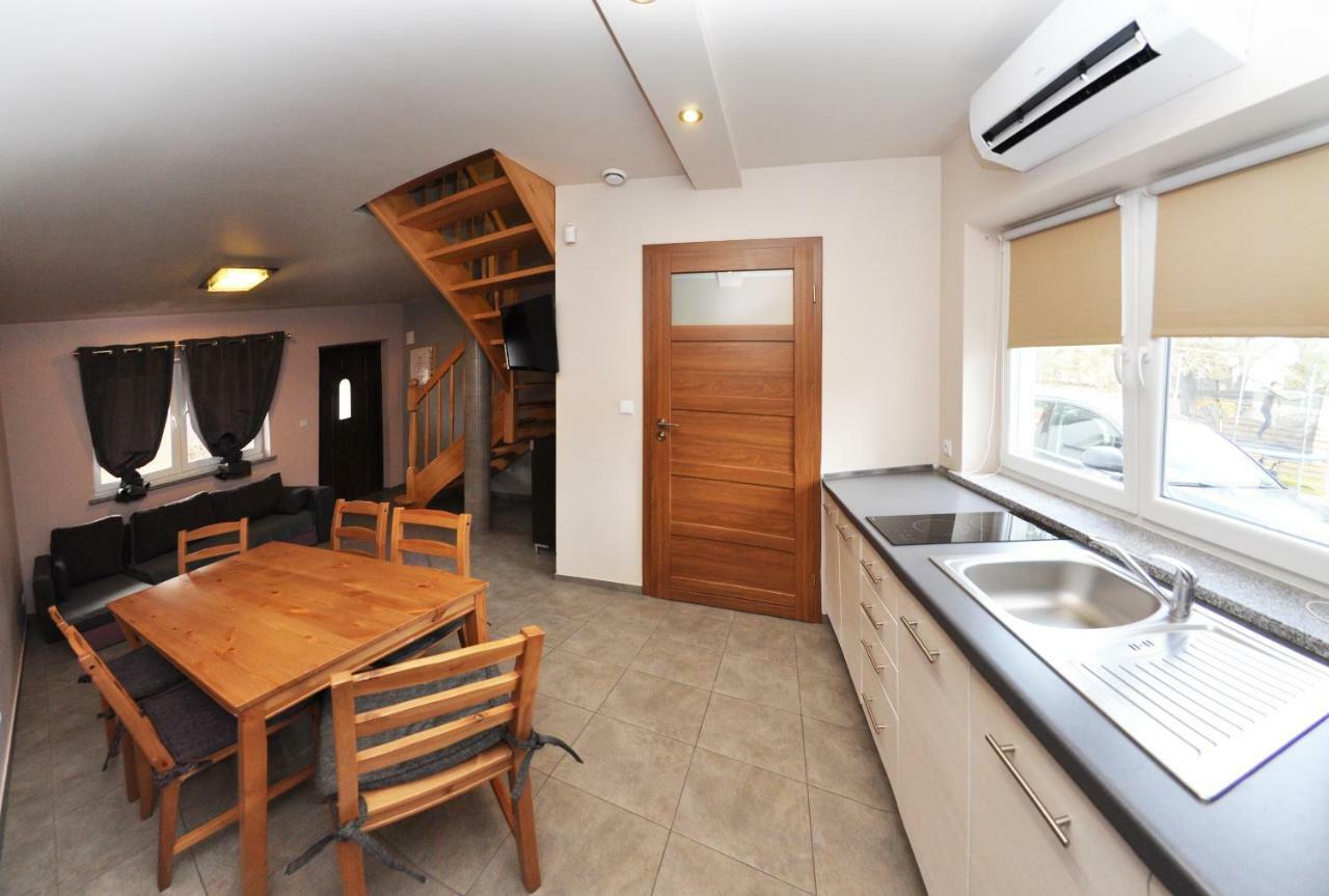Ferienhaus Holiday Home Domki Raj 야로수아비크 외부 사진